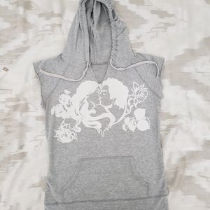 💋 Kissing Couple Sleeveless Sweater w/ Hood